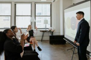 Evaluation in der Ausbildung 1 Evaluierung Trainer